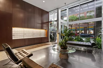 550 N Saint Clair Street #1302, Chicago, IL 60611 - Photo 2