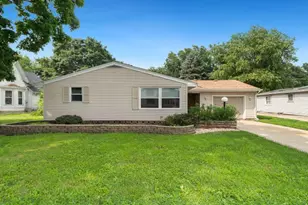 225 E 4th St, Byron, IL 61010 - Photo 22