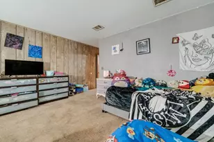 225 E 4th St, Byron, IL 61010 - Photo 32