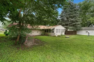 225 E 4th St, Byron, IL 61010 - Photo 38