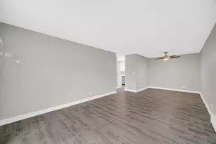 1133 Miller Ln, Buffalo Grove, IL 60089 - Photo 8