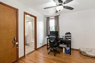 2170 Laura Ln, Des Plaines, IL 60018 - Photo 8