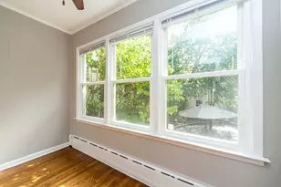 2037 W Estes Ave, Chicago, IL 60645 - Photo 10
