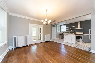 2037 W Estes Avenue #1, Chicago, IL 60645 - Photo 8