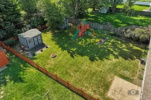 2204 Douglas St, Joliet, IL 60435 - Photo 24