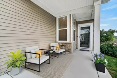 2861 Briargate Drive, Lindenhurst, IL 60046 - Photo 2
