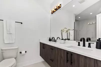 710 E 41 Street, Chicago, IL 60653 - Photo 24
