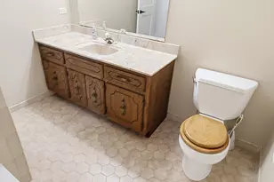 10420 Circle Dr, Oak Lawn, IL 60453 - Photo 24