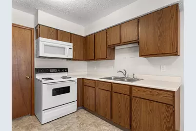 3008 Ladue Drive, Champaign, IL 61822 - Photo 10