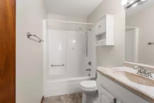 3008 Ladue Dr, Champaign, IL 61822 - Photo 18