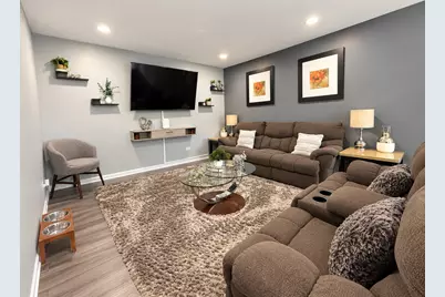 1331 S Finley Road #213, Lombard, IL 60148 - Photo 6