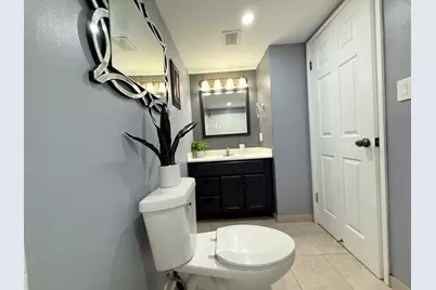 1331 S Finley Road #213, Lombard, IL 60148 - Photo 10