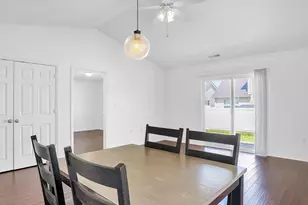 710 Yalow Dr, Champaign, IL 61822 - Photo 14