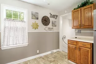 726 River Park Dr, Loves Park, IL 61111 - Photo 8