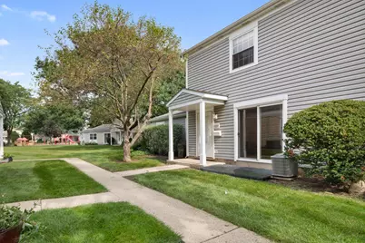 1229 Nova Court #1229, Wheeling, IL 60090 - Photo 2