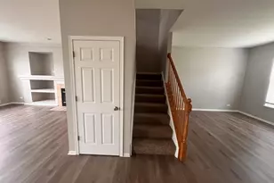 41 Brentwood Dr, Gilberts, IL 60136 - Photo 2