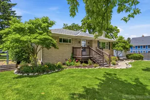 15 S 10th St, Saint Charles, IL 60174 - Photo 1