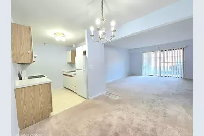 21W581 North Avenue #26, Lombard, IL 60148 - Photo 4