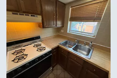 5779 N Northwest Highway #103, Chicago, IL 60631 - Photo 4