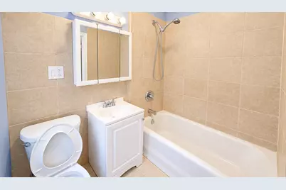 4646 W Addison Street #3W, Chicago, IL 60641 - Photo 4
