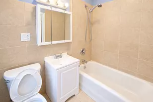4646 W Addison St, Chicago, IL 60641 - Photo 4