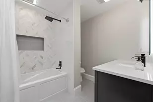 2638 N Central Park Ave, Evanston, IL 60201 - Photo 28