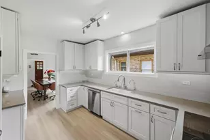 2638 N Central Park Ave, Evanston, IL 60201 - Photo 12