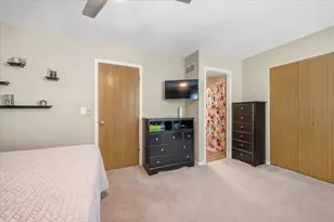 1342 Arlington Ct, Geneva, IL 60134 - Photo 16