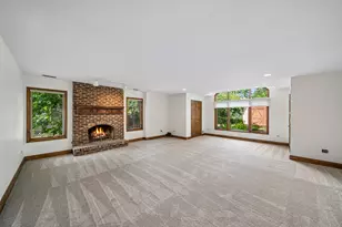 1441 E Hull Dr, Wheaton, IL 60189 - Photo 10