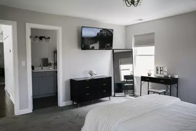 2146 N Kilpatrick Avenue, Chicago, IL 60639 - Photo 24