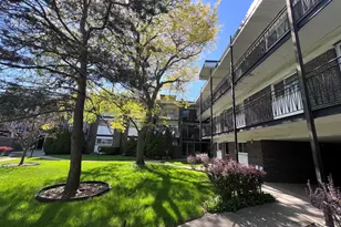 10125 Cherry Pkwy, Skokie, IL 60076 - Photo 2