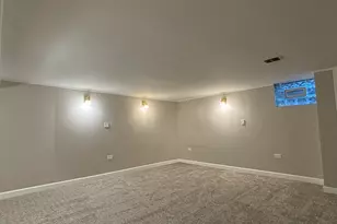 2500 W Birchwood Ave, Chicago, IL 60645 - Photo 2