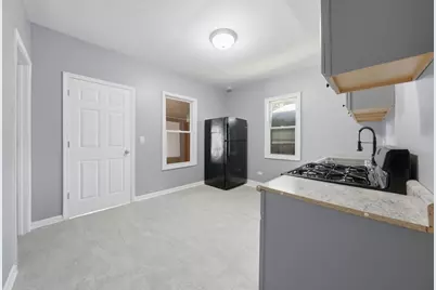 311 W 107th Street, Chicago, IL 60628 - Photo 18