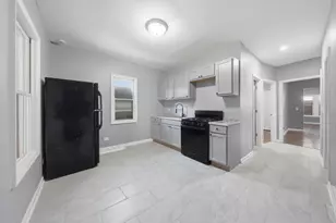 311 W 107th St, Chicago, IL 60628 - Photo 16