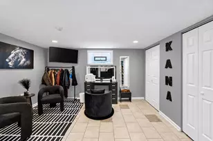 12908 S Parnell Ave, Chicago, IL 60628 - Photo 14
