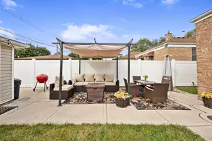 12908 S Parnell Ave, Chicago, IL 60628 - Photo 20