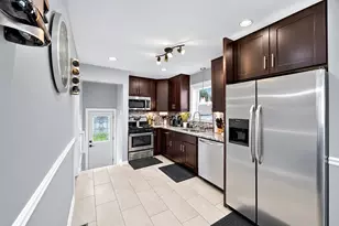 12908 S Parnell Ave, Chicago, IL 60628 - Photo 8