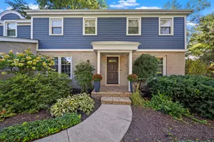 2820 Beckwith Ct, Northbrook, IL 60062 - Photo 2