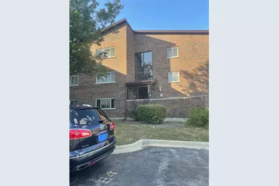 650 Perrie Drive #304, Elk Grove Village, IL 60007 - Photo 1