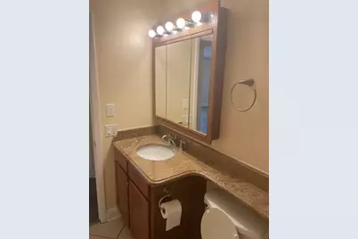 650 Perrie Drive #304, Elk Grove Village, IL 60007 - Photo 12
