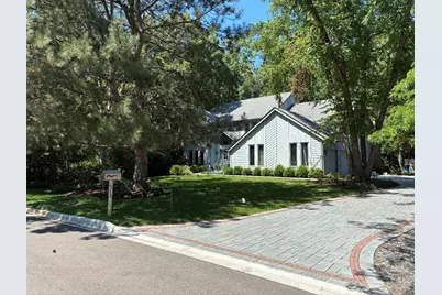 313 Whitmore Lane, Lake Forest, IL 60045 - Photo 2
