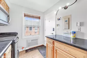 1450 Plymouth Pl, Glenview, IL 60025 - Photo 12