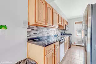 1450 Plymouth Pl, Glenview, IL 60025 - Photo 10