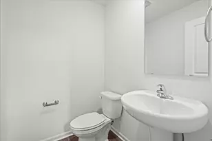 318 Basin Ct, Saint Charles, IL 60174 - Photo 12