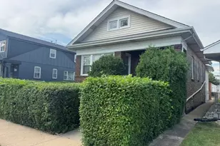 2726 Clarence Ave, Berwyn, IL 60402 - Photo 1