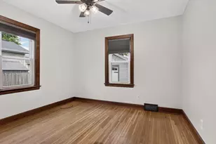 1618 S Center St, Bloomington, IL 61701 - Photo 14