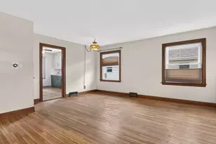1618 S Center St, Bloomington, IL 61701 - Photo 2