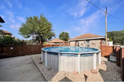 2241 S Austin Boulevard, Cicero, IL 60804 - Photo 30