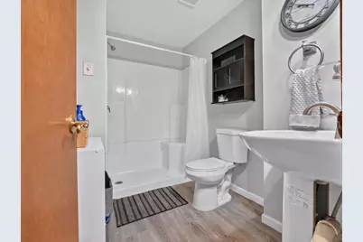 2230 N 1st Street, Dekalb, IL 60115 - Photo 12
