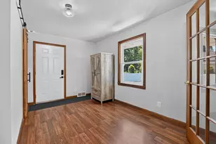 2230 N 1st St, Dekalb, IL 60115 - Photo 10